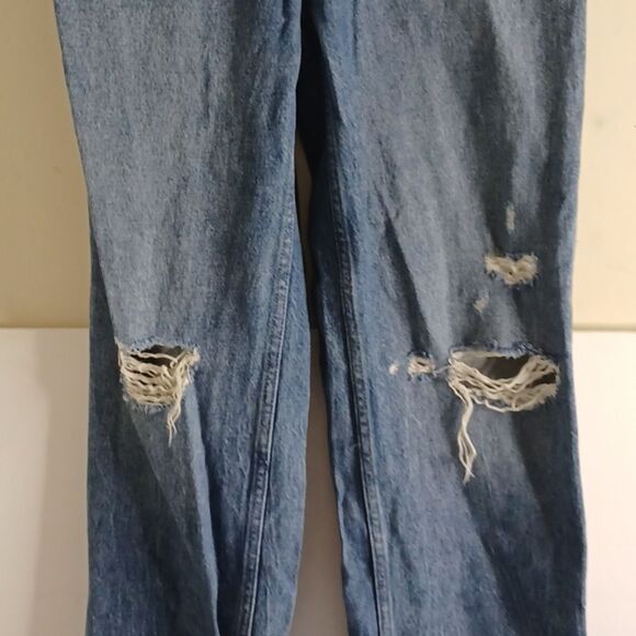 H&M Distressed Blue Jeans - Picture 6 of 11